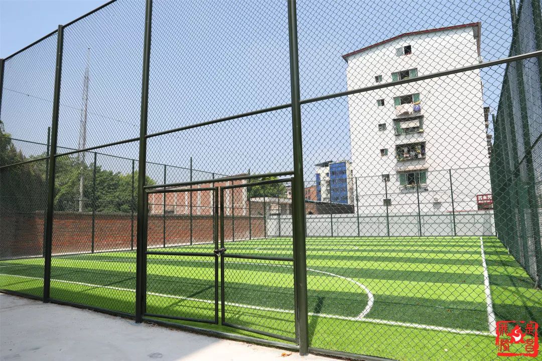 隆昌新开的足球场,即将建成或在建的足球场