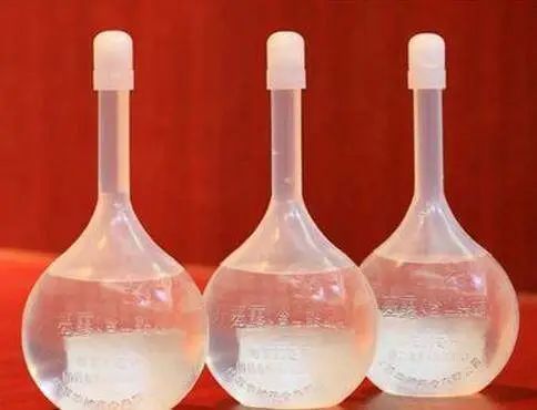 1岁宝宝便便什么样的才算正常,宝宝肠胃蠕动得快一天拉三次便便