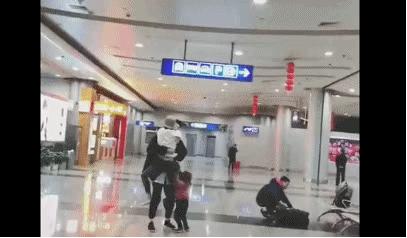 已被爸妈移出群聊,友情提示你已被爸妈移出群聊