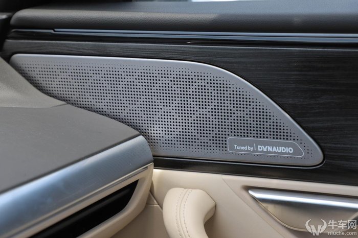 小鹏p7续航700km电动汽车真实续航,小鹏p7后驱版动力够不够用