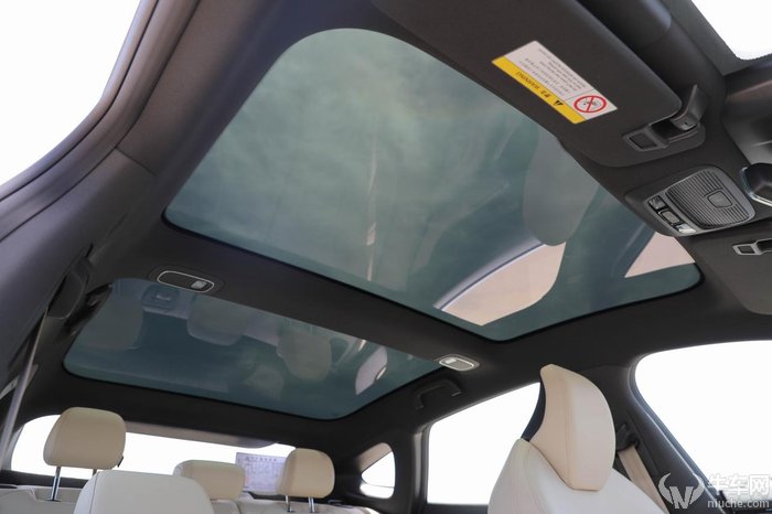 小鹏p7续航700km电动汽车真实续航,小鹏p7后驱版动力够不够用