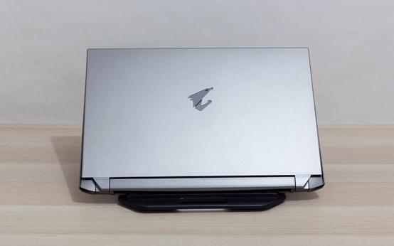 技嘉17.3寸aorus17g缺点,技嘉aorus17g-xc笔记本怎么样