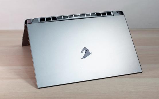 技嘉17.3寸aorus17g缺点,技嘉aorus17g-xc笔记本怎么样