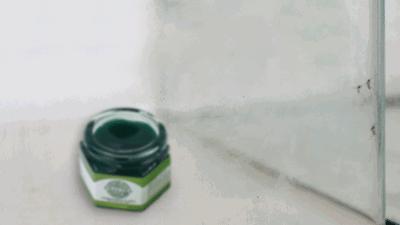 教你2分钟快速止痒,一小瓶止痒的药膏