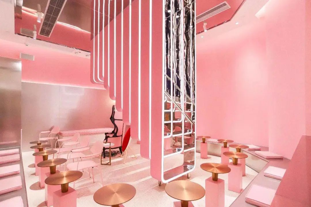 喜茶奈雪的茶再次大幅降价,奈雪的茶和喜茶星巴克