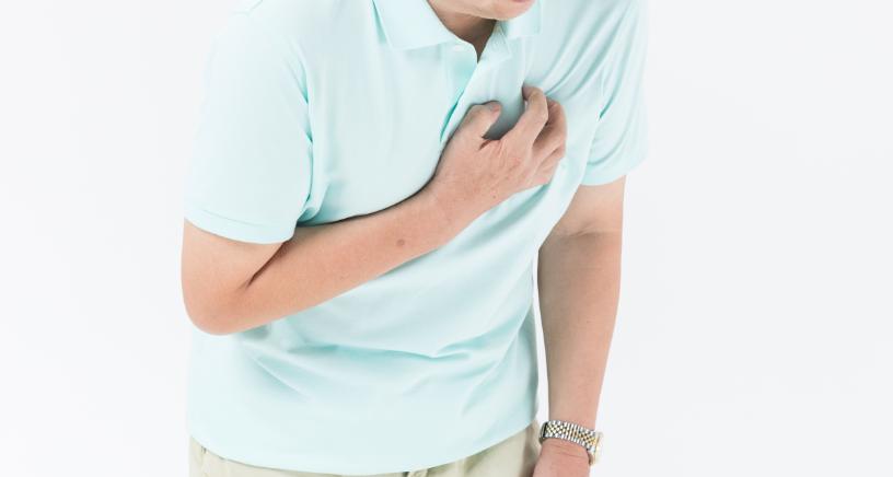 打篮球中暑死亡男孩,打篮球中暑的小男孩