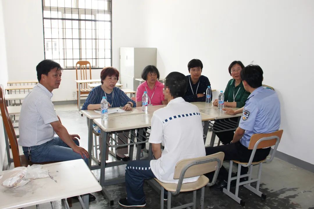 用真心点亮特殊人群的归家之路丨记奉贤区社会帮教“最美”引路人张怡