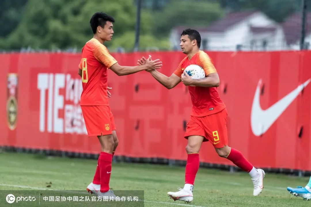 新中国足球队,中国足球队今天的首发