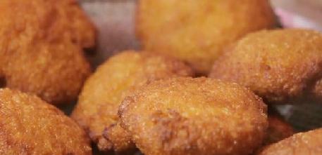 这张照片值钱了！谁都见过！赶紧回家翻