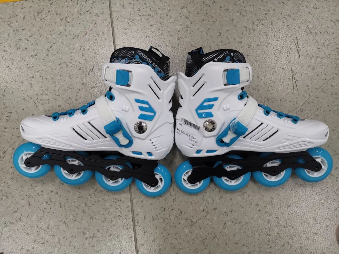 轮滑鞋怎么选比较好,如何判断轮滑鞋合不合格