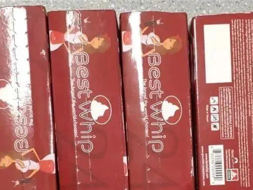 快递小哥收到了一封神秘包裹,外卖小哥接到神秘订单完整版