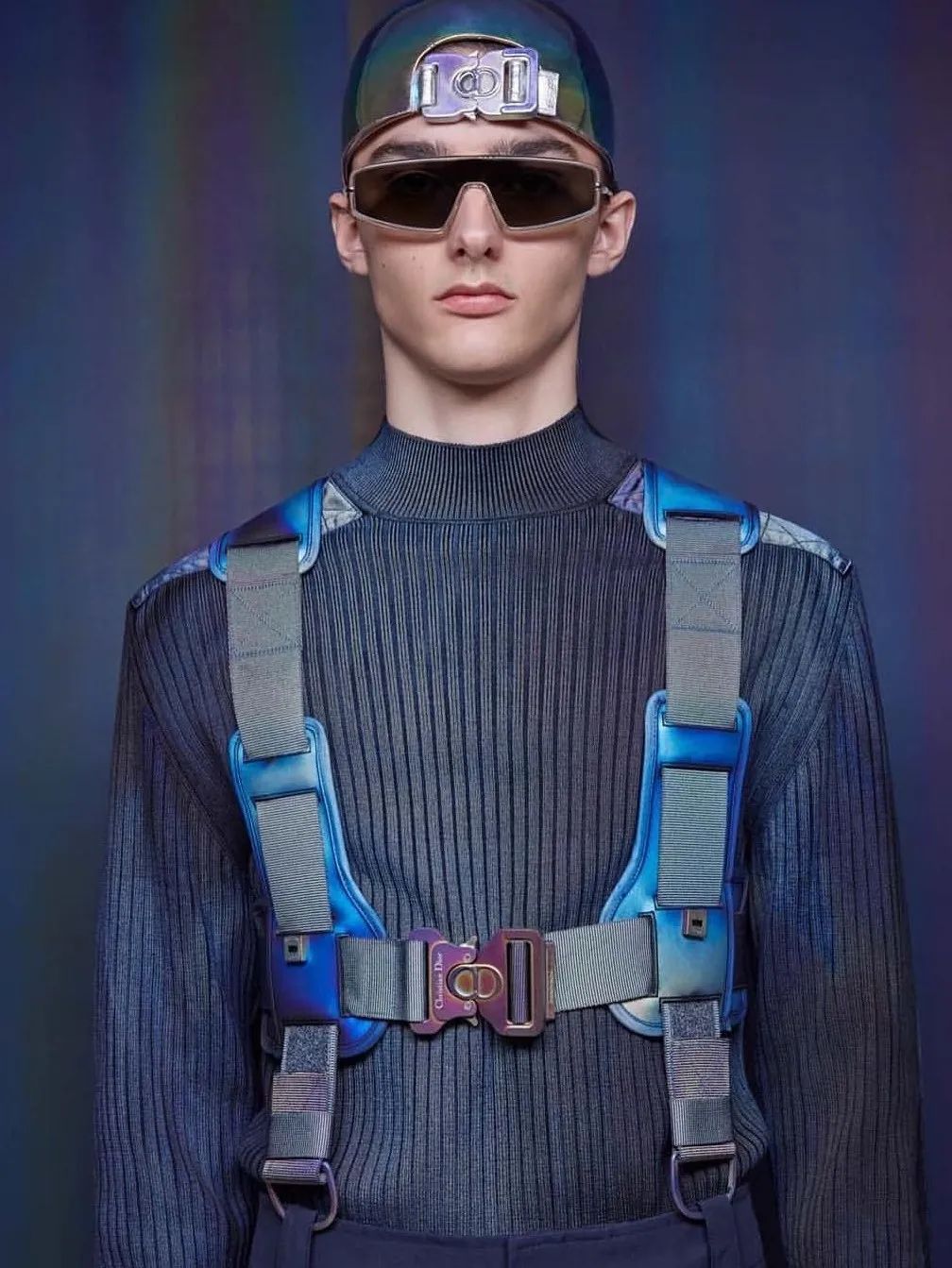 不仅只有少女感！原来背带裤也有两幅面孔？