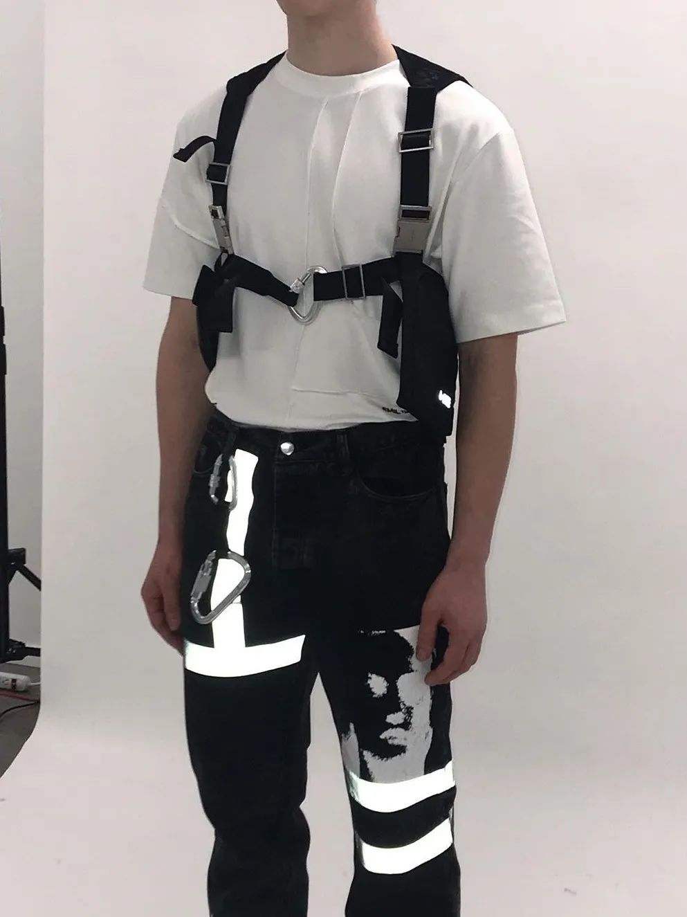 不仅只有少女感！原来背带裤也有两幅面孔？