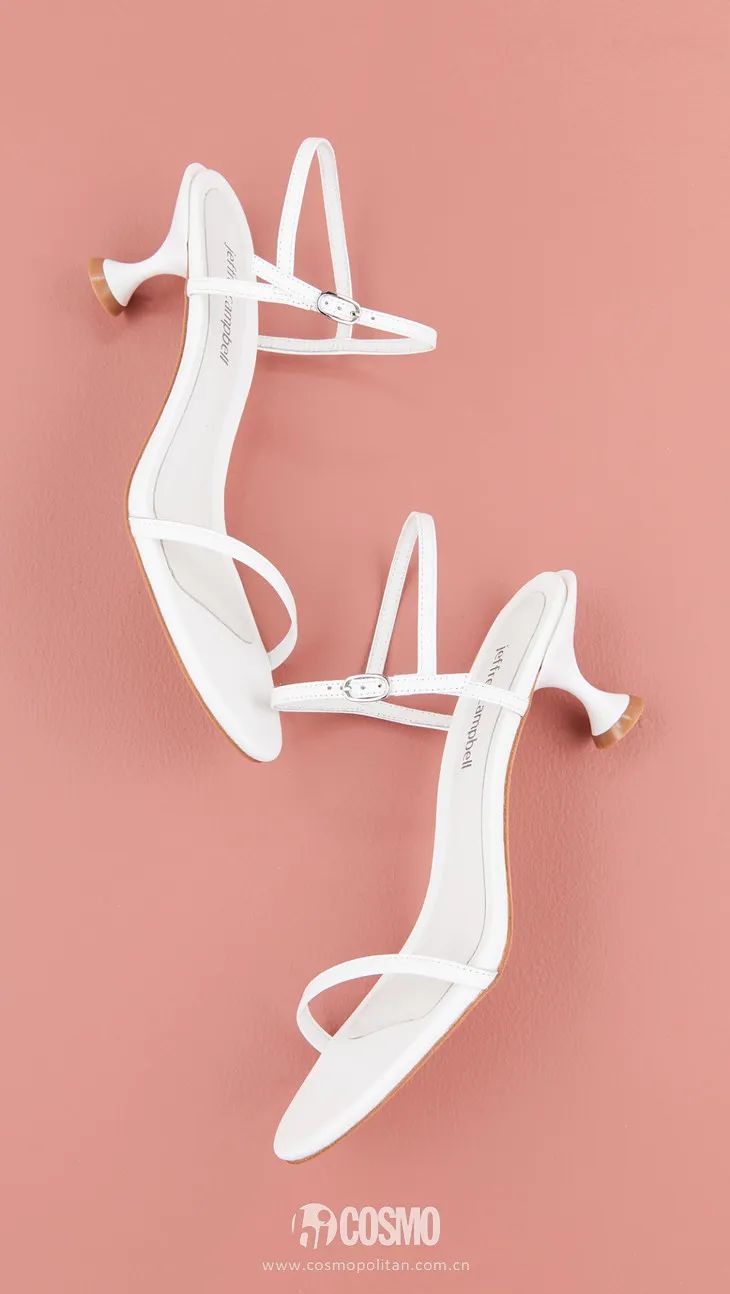 杨采钰度假拎的独家小众包，我可以