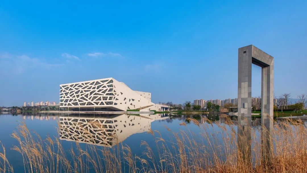 “镜中”余杭！这样的“靓”城美景你见过吗？丨小余儿说晚安