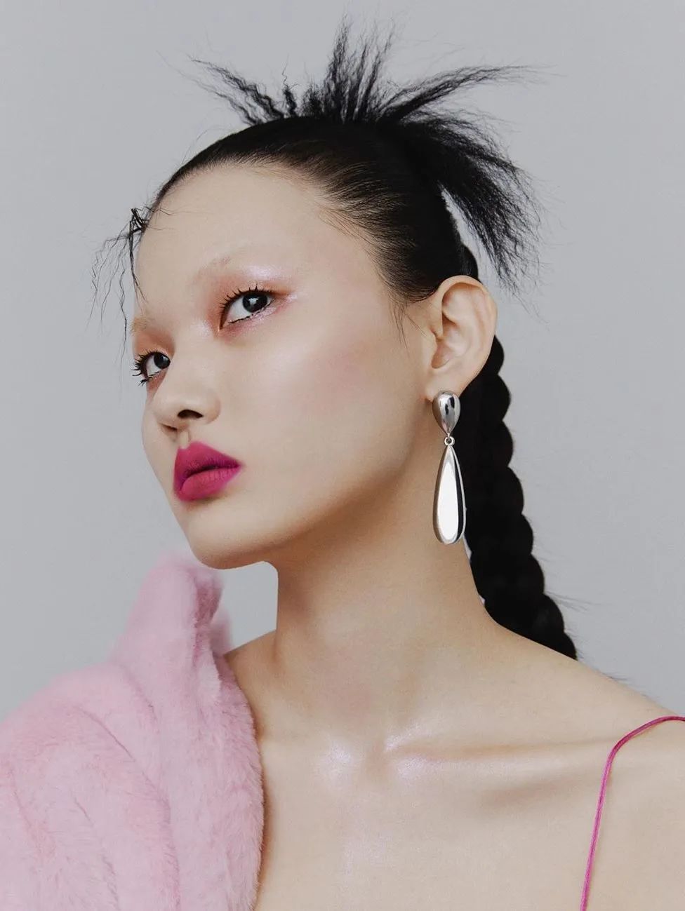 变双眼皮半个月后回到单眼皮,双眼皮怎么临时变成单眼皮