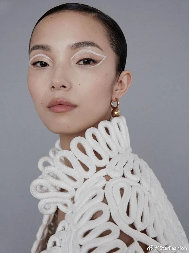 变双眼皮半个月后回到单眼皮,双眼皮怎么临时变成单眼皮