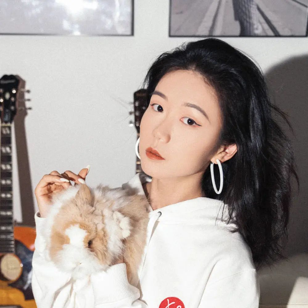 变双眼皮半个月后回到单眼皮,双眼皮怎么临时变成单眼皮