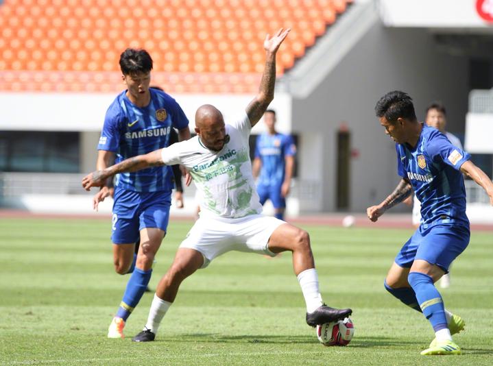 绿城新风采国际大舞台,绿城新球场