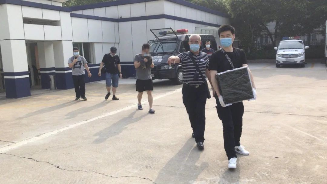 00后赌球输2000万,00后赌博输几十万