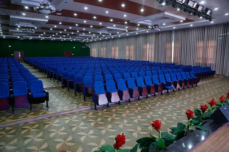 托起明天的希望,开启明天的快乐