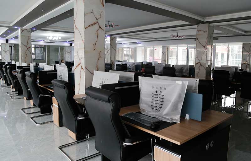 托起明天的希望,开启明天的快乐