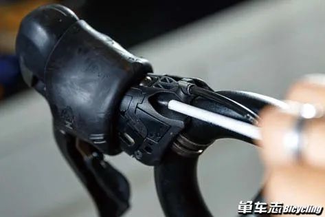 什么时候换刹车线,全刹变速线和刹车线多久一换