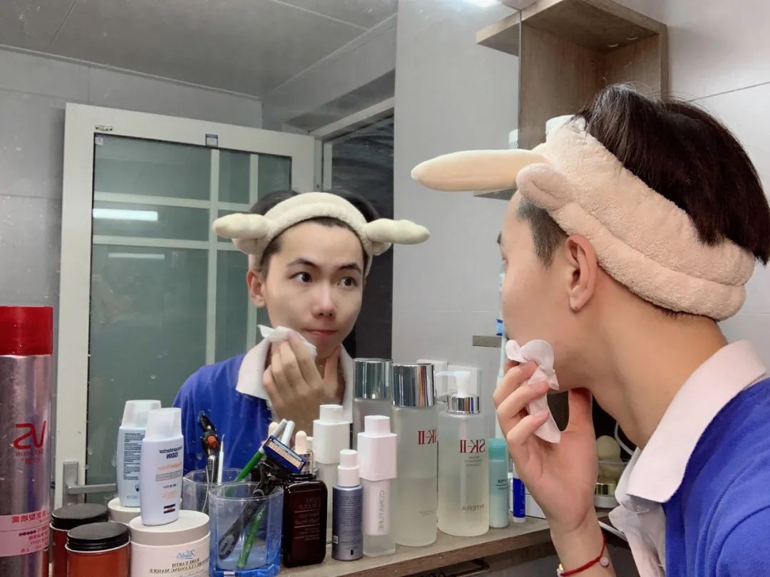 618！青白江惊现“护肤达人”小哥哥！