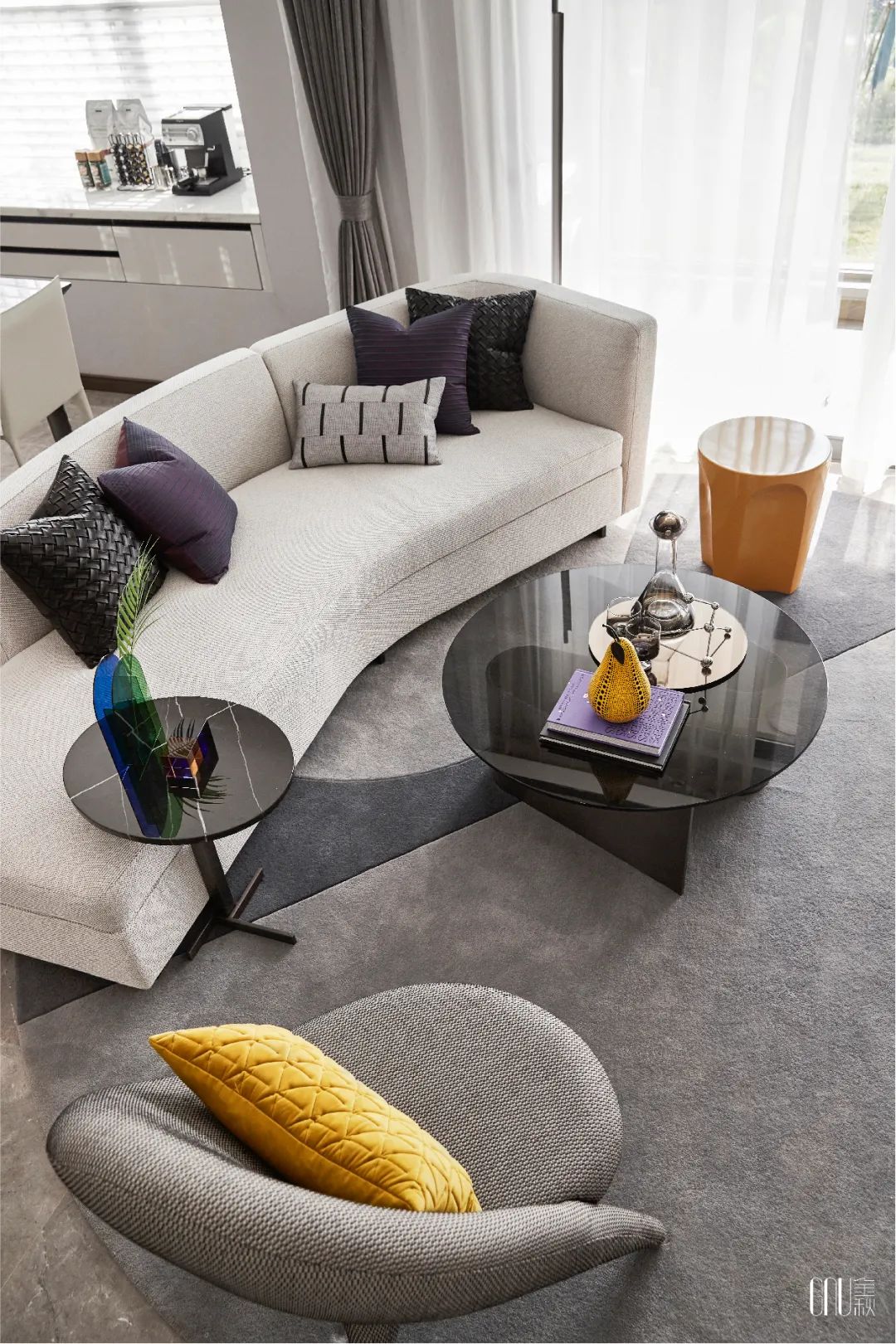 99平方现代轻奢样板房,金秋装修风格图片