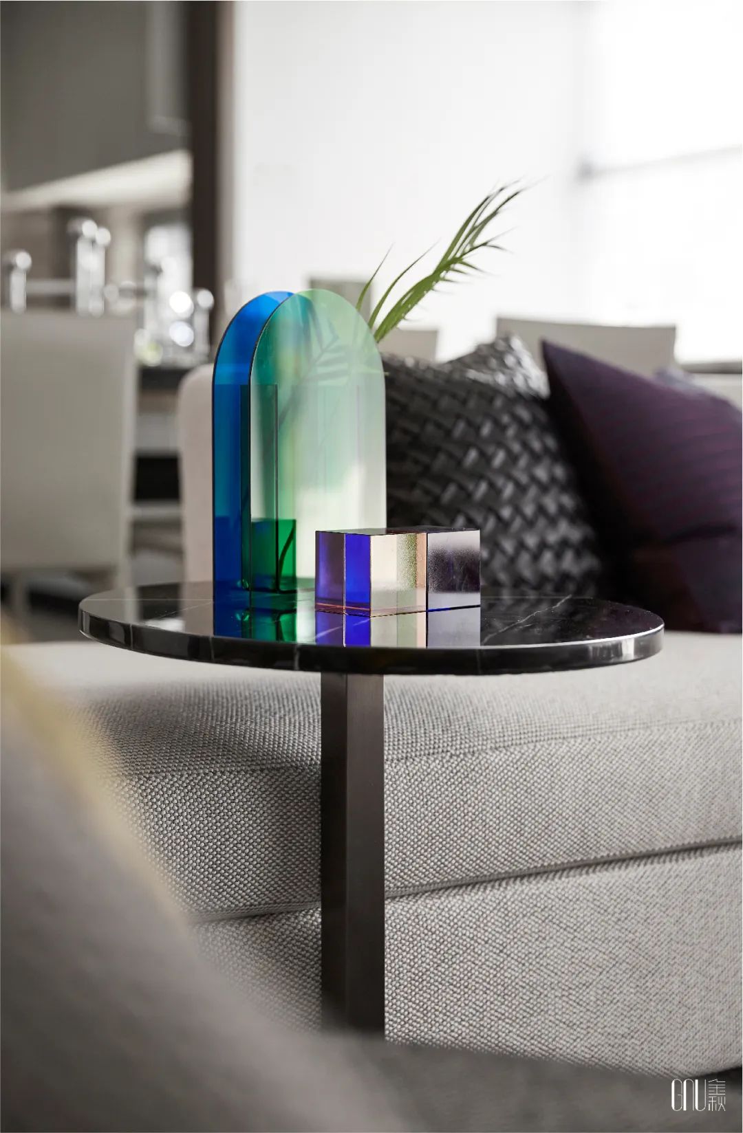 99平方现代轻奢样板房,金秋装修风格图片