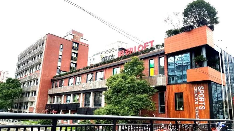 创业孵化基地发展新思路,创业孵化基地和创业园区