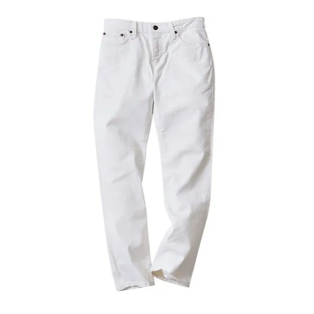白色牛仔自显贵气，入手不需要理由