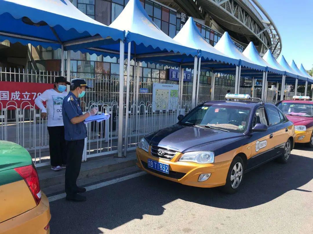 编委读报丨“七一”走近基层*党**支部和一线*党**员；船舶空气消毒净化样机装船测试；天津至无锡开通定期货运航线……