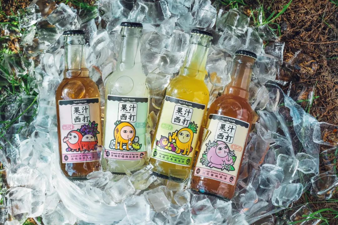 比可乐上头，比奶茶过瘾，成年人的快乐水