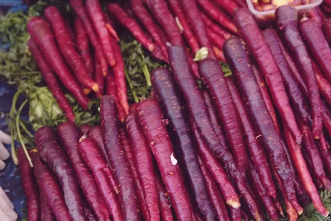 比可乐上头，比奶茶过瘾，成年人的快乐水