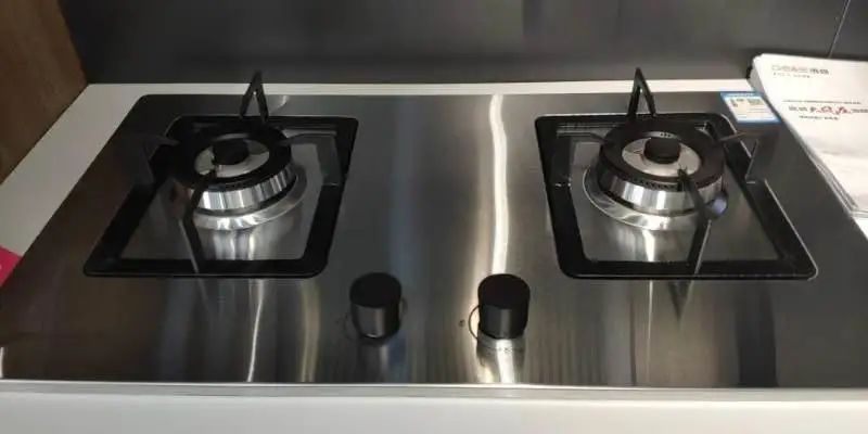 想换新的燃气灶怎么选,谁家灶具开孔尺寸是630*330的