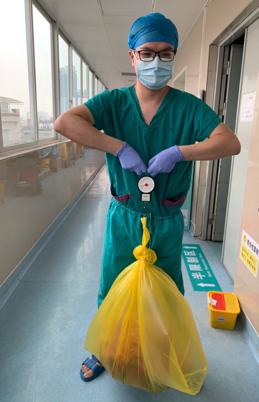 28岁女子取出80多个子宫肌瘤,55岁阿姨巨型肌瘤