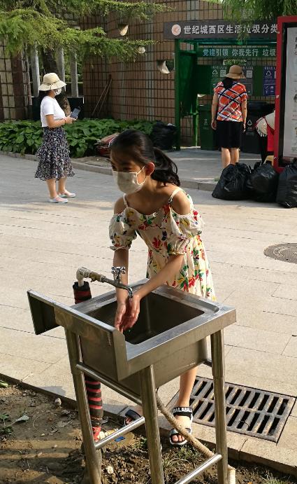 天气热垃圾桶小蚊子多怎么办,天热垃圾桶蚊子苍蝇多