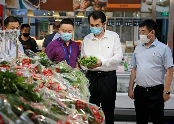 坚持把两个维护作为政治监督,牢牢把握政治巡察定位