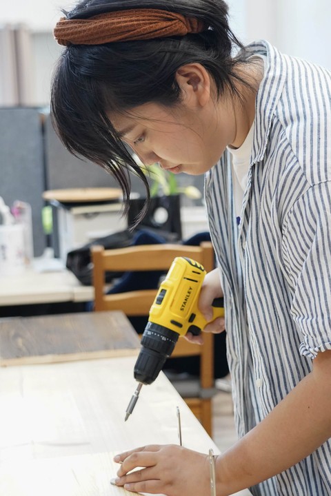 网红五金少女,五金少女直播卖货