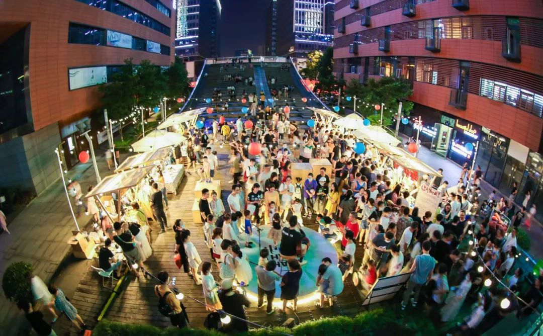 宁波3家商业综合体迎开业，“鄞州之夜”又成打卡新地标……下半年“买买买”有哪些风向标？