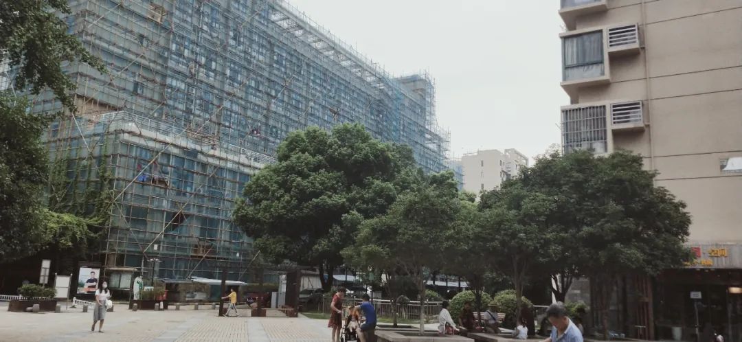 涨幅低、环境一般，南京这个地铁口小区成交却“意外”火热