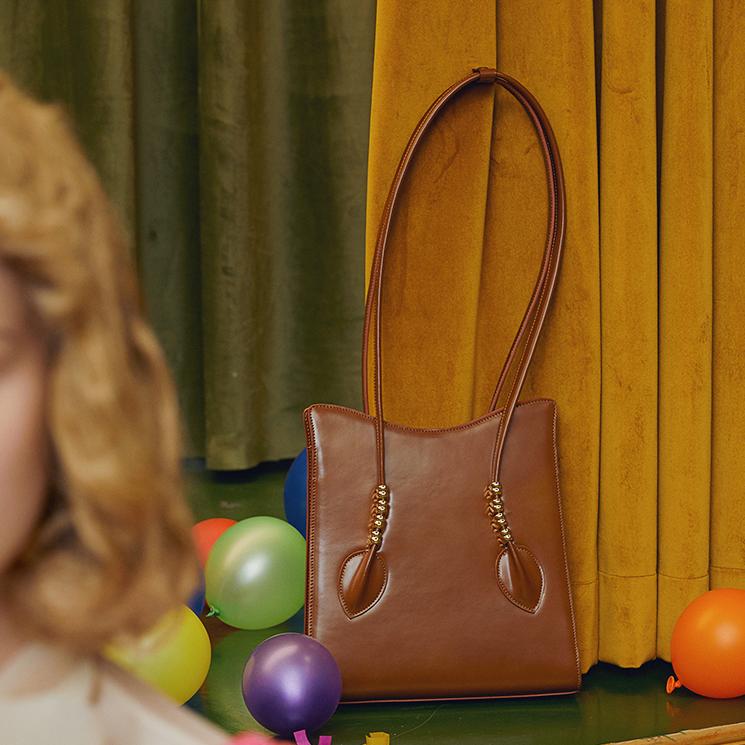 通勤包推荐|容量大、颜值高，走在路上都会被问链接