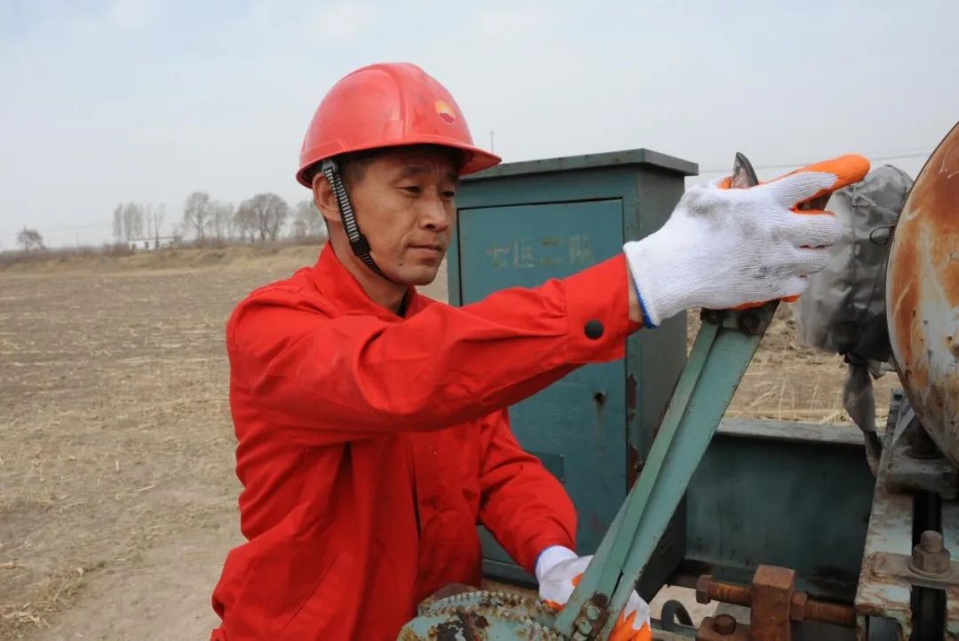 油水井方位角,深水井怎么接水管