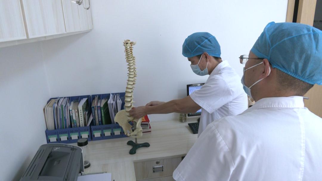 中医院靳英姿,医师个人风采展示视频