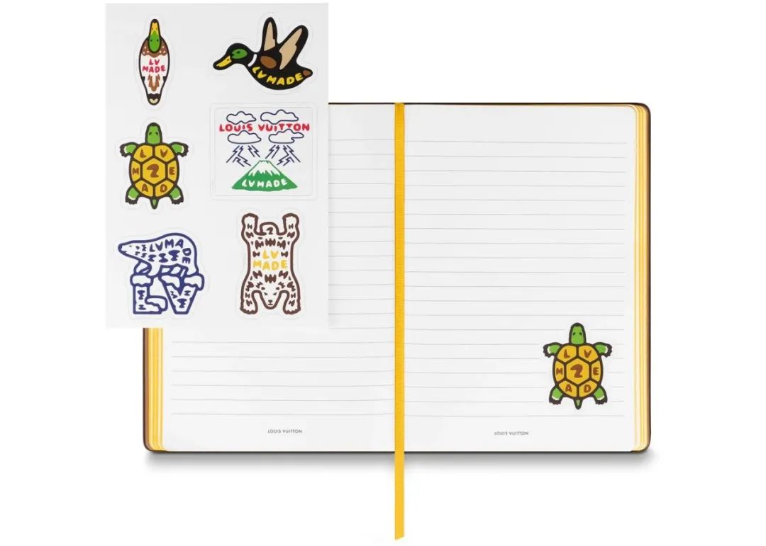 开学买好多本子,开学买个书包