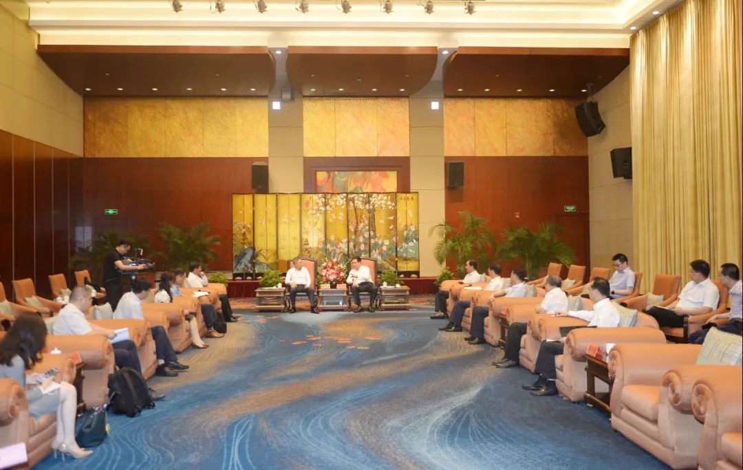 TCL科技集团高层来锡考察黄钦会见李东生一行