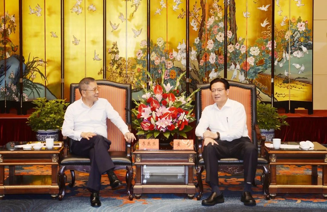 TCL科技集团高层来锡考察黄钦会见李东生一行