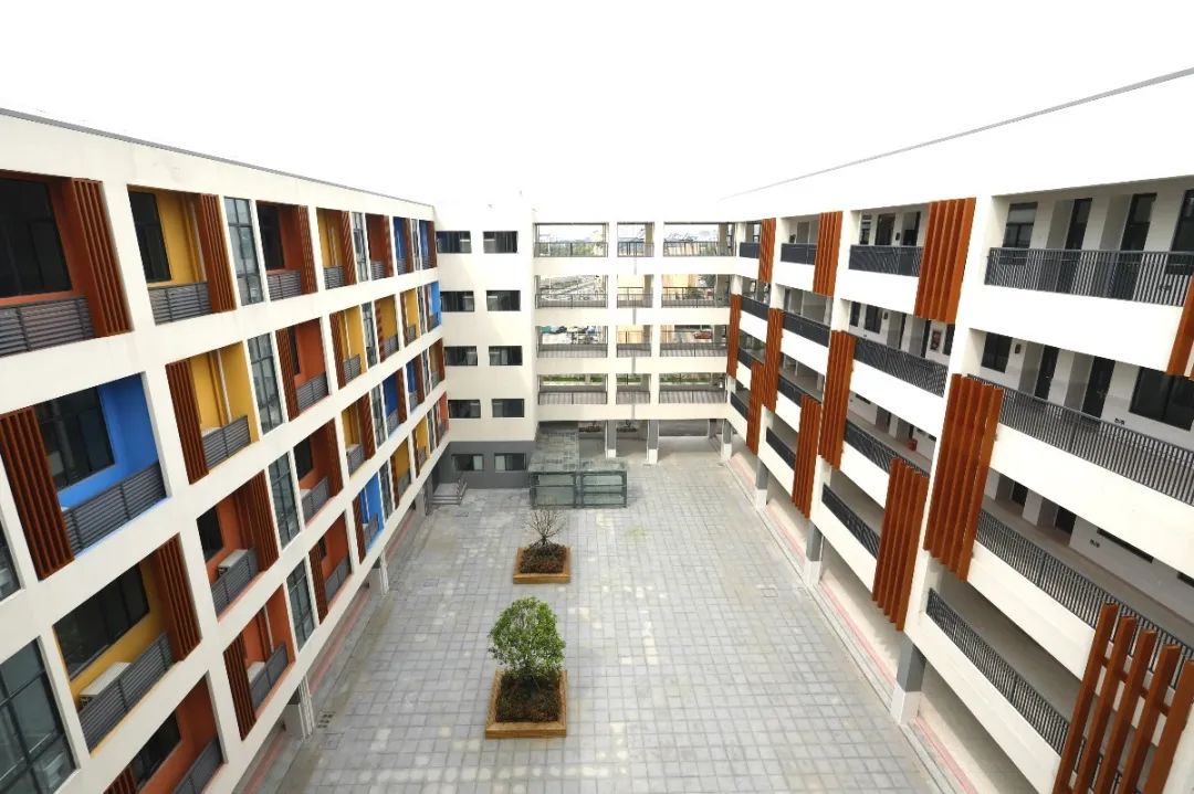 江宁金箔路实小旁边小区,江宁实小金箔路校区好不好