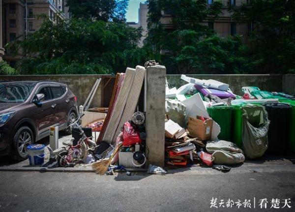 家里应该扔掉的东西怎么处理,家里的废旧物品怎么处理掉